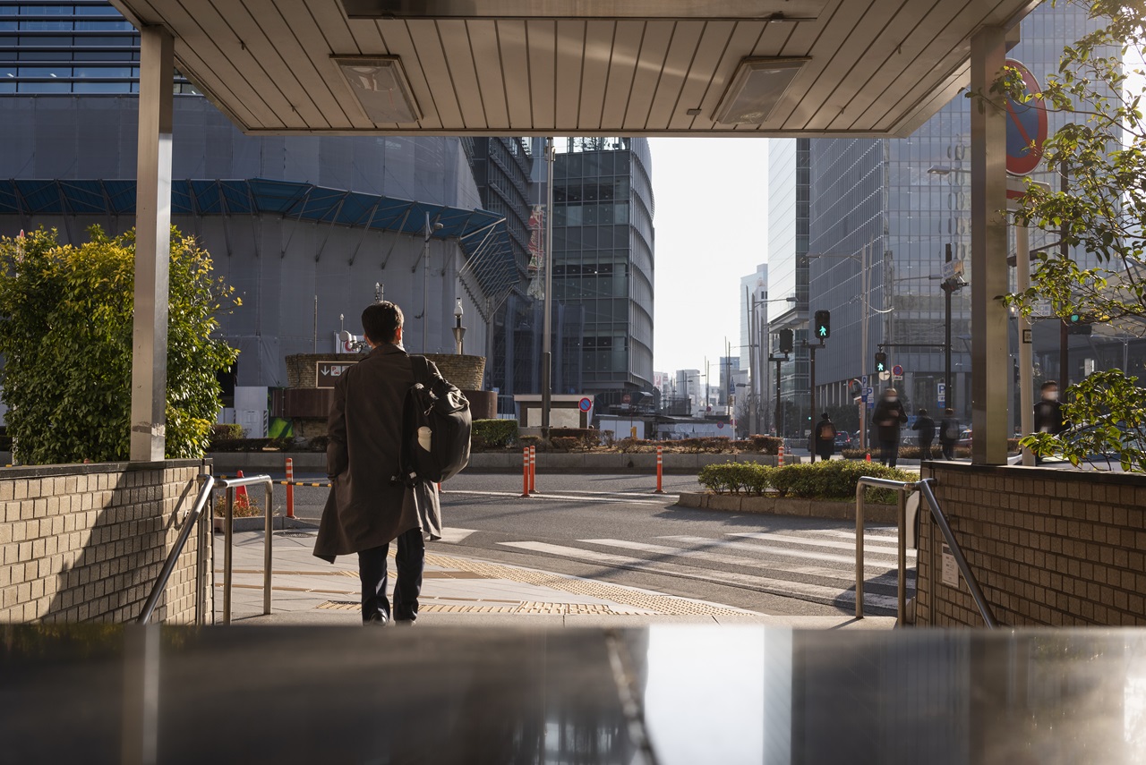 Imagen que muestra una ciudad moderna y la percepción que tenemos con el mundo